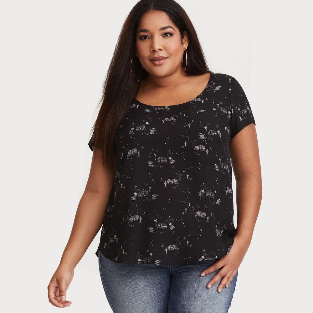 Abbey Button Back Blouse in Camper Print